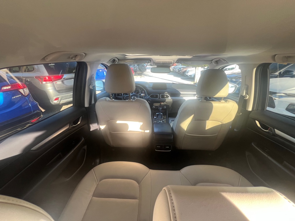 Photo 12 of this MAZDA CX-5