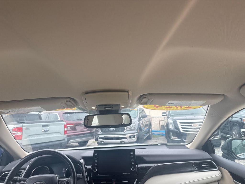 Photo 13 of this TOYOTA CAMRY