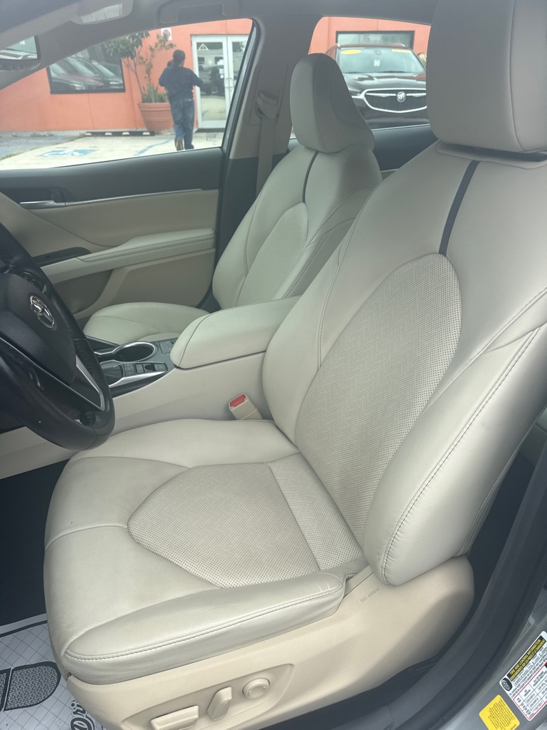Photo 21 of this TOYOTA CAMRY