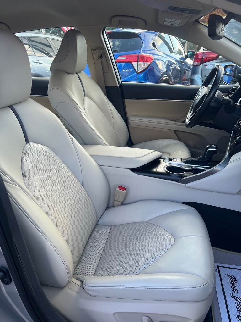 Photo 37 of this TOYOTA CAMRY