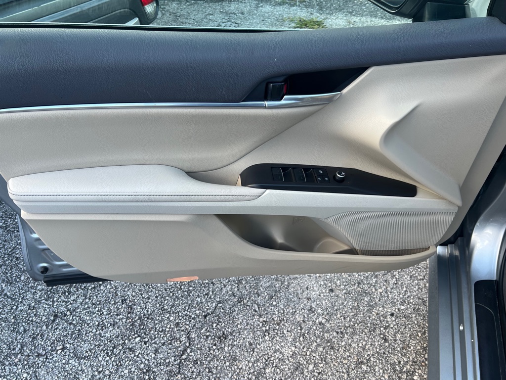Photo 52 of this TOYOTA CAMRY