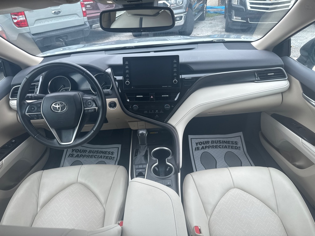 Photo 11 of this TOYOTA CAMRY