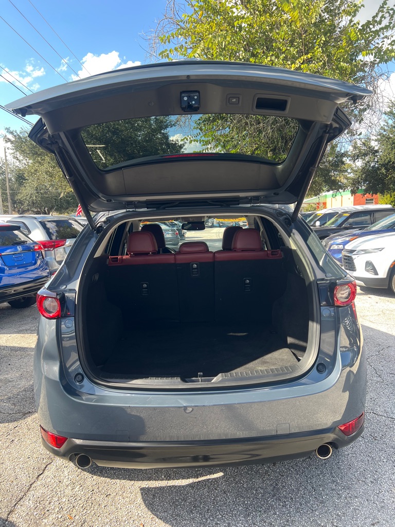 Photo 8 of this MAZDA CX-5