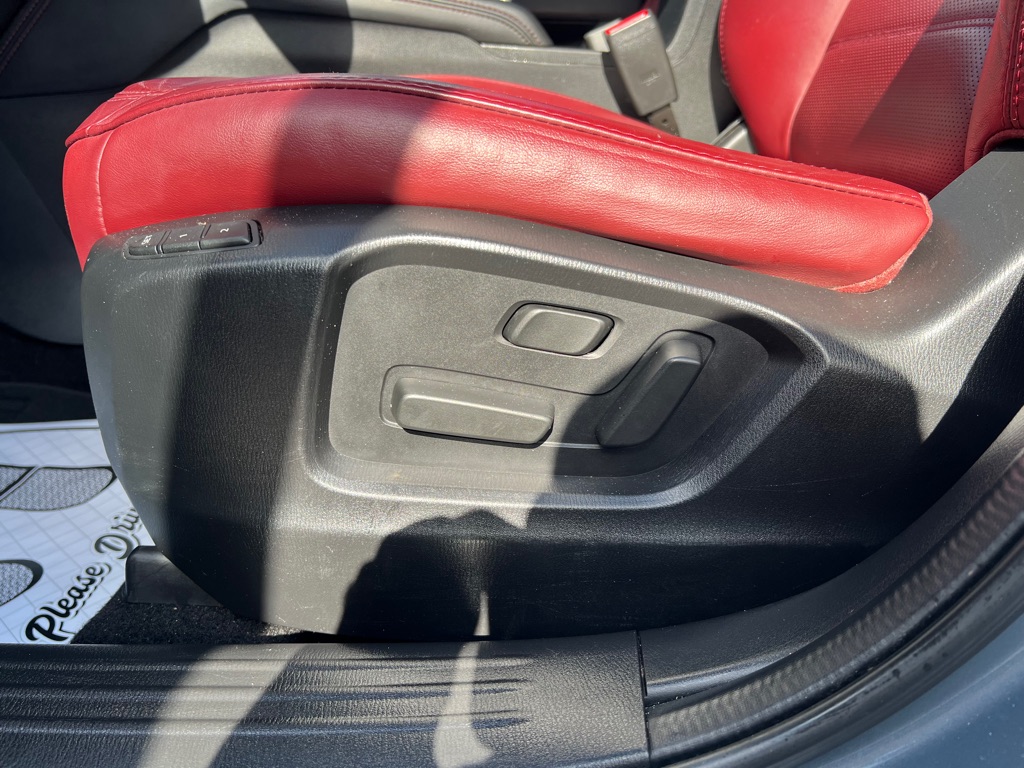 Photo 31 of this MAZDA CX-5