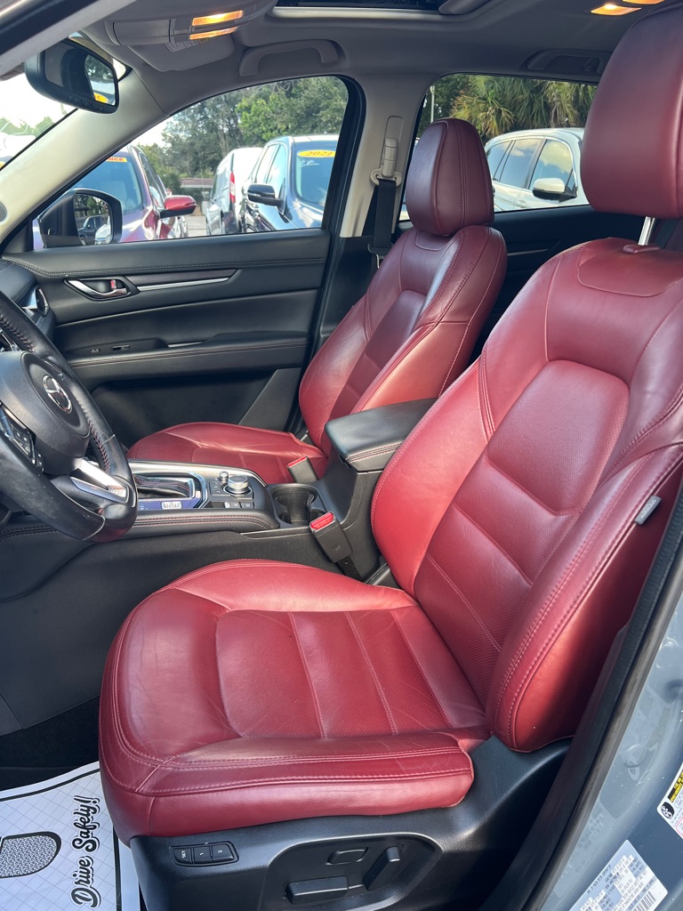 Photo 45 of this MAZDA CX-5