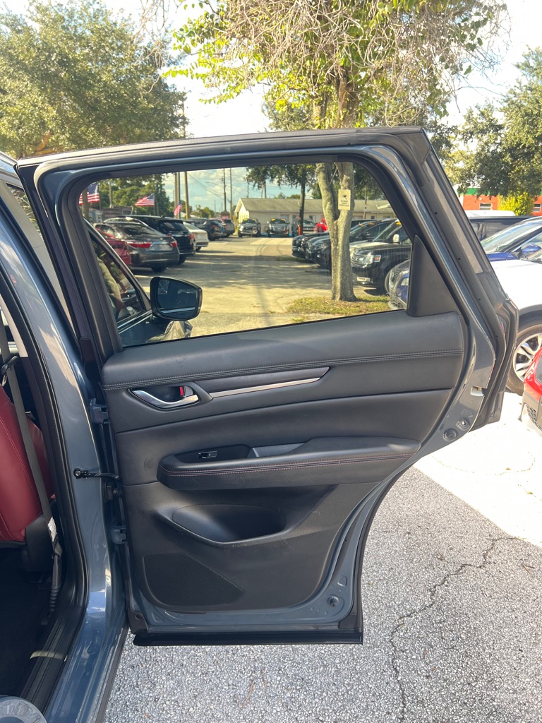 Photo 18 of this MAZDA CX-5