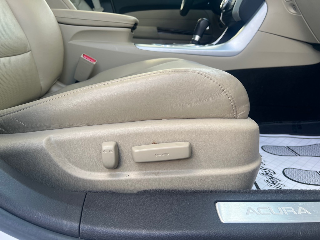 Photo 35 of this ACURA TLX