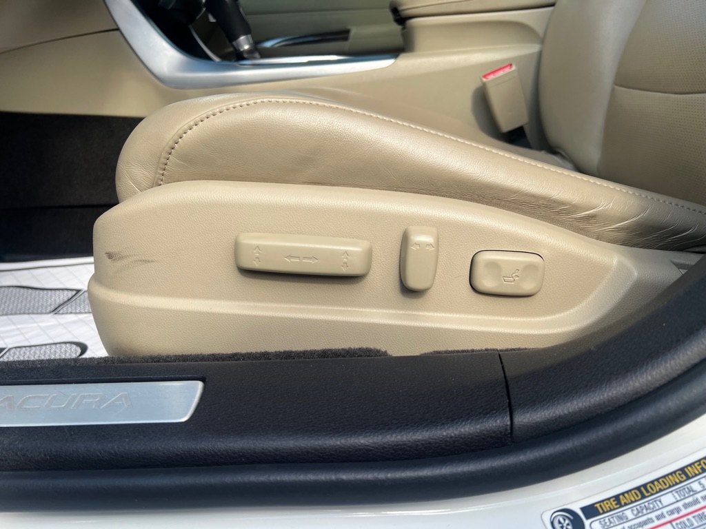 Photo 51 of this ACURA TLX