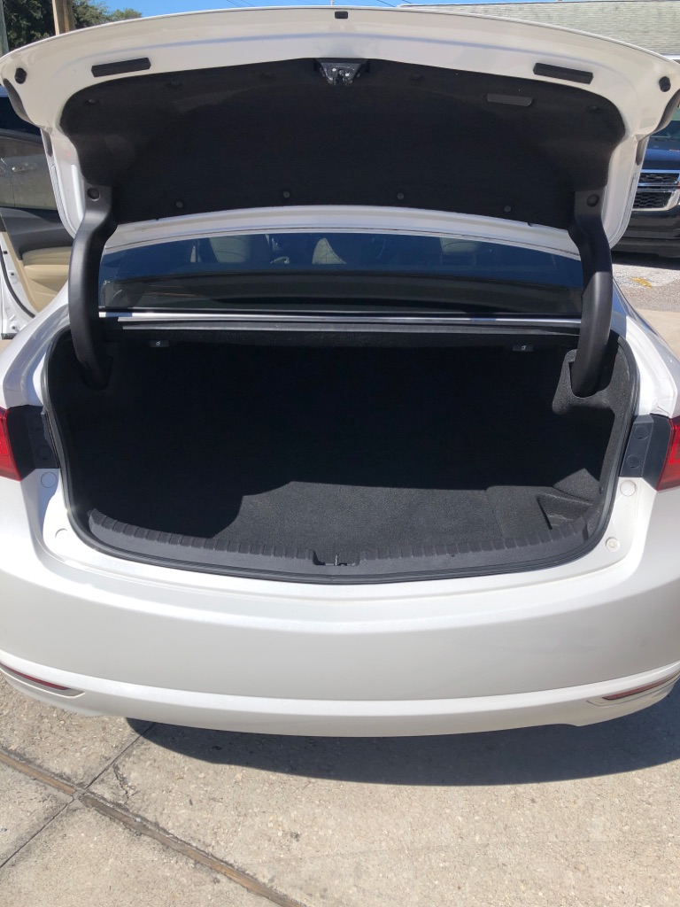 Photo 9 of this ACURA TLX