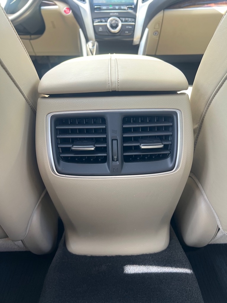 Photo 42 of this ACURA TLX