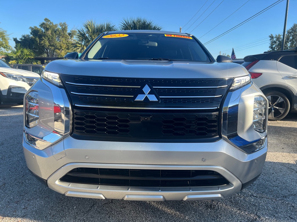 Photo 46 of this MITSUBISHI OUTLANDER