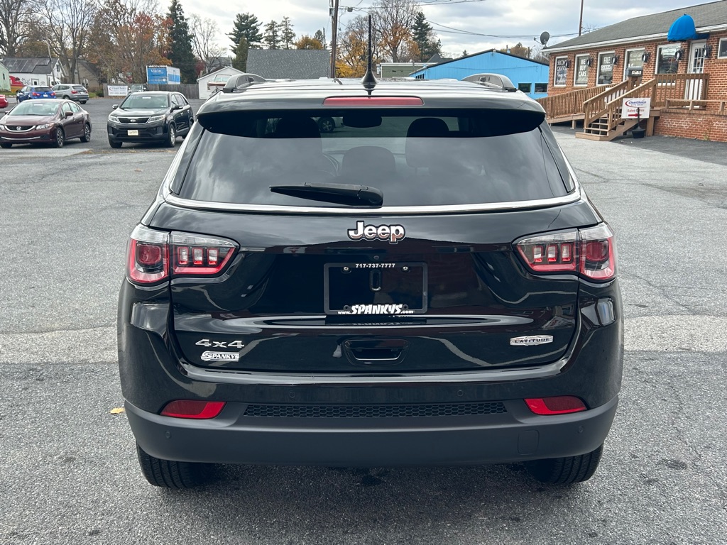 Photo 4 of this JEEP COMPASS