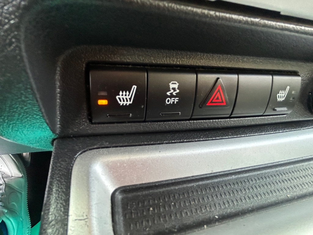 Photo 16 of this JEEP COMPASS.
