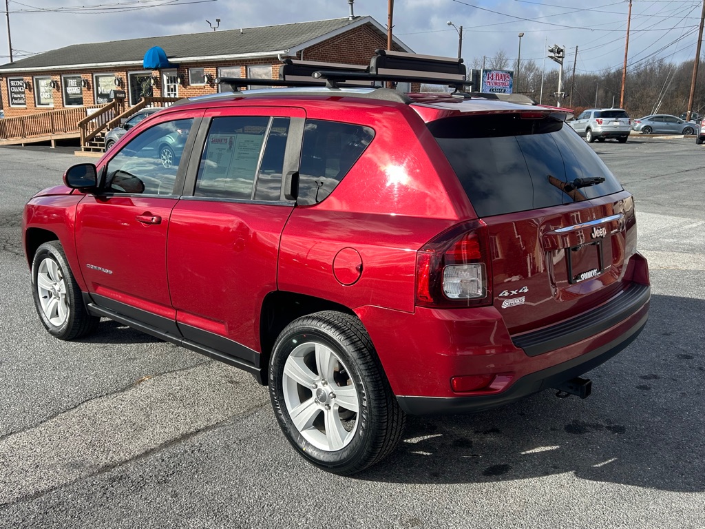 Photo 3 of this JEEP COMPASS.