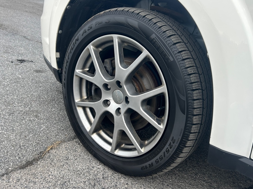 Photo 9 of this DODGE JOURNEY