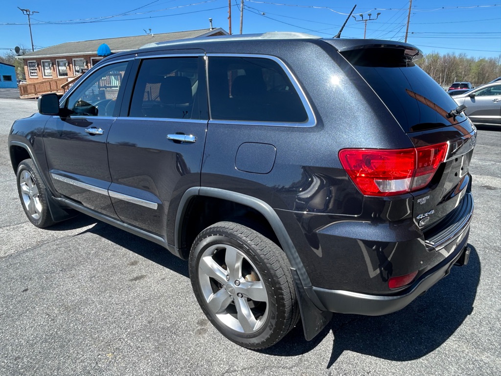 Photo 3 of this JEEP GRAND CHEROKEE