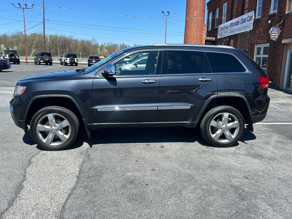 Photo 2 of this JEEP GRAND CHEROKEE