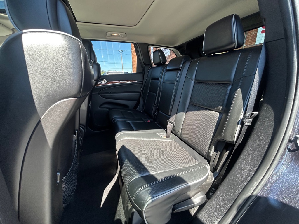 Photo 13 of this JEEP GRAND CHEROKEE