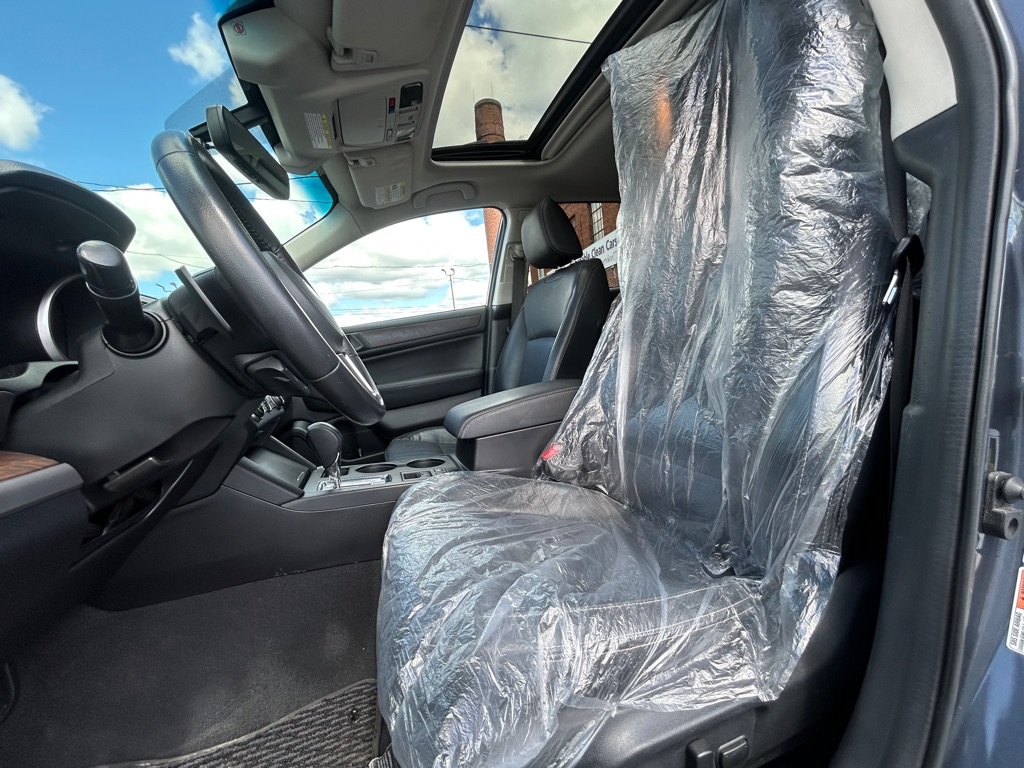 Photo 15 of this SUBARU OUTBACK