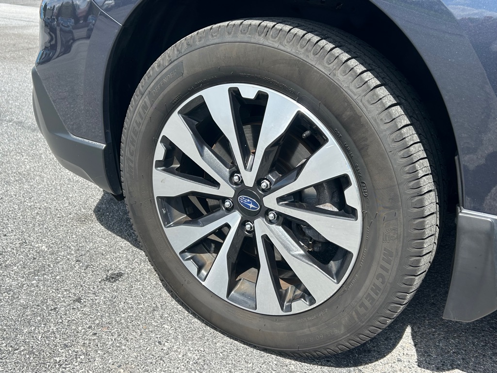 Photo 9 of this SUBARU OUTBACK
