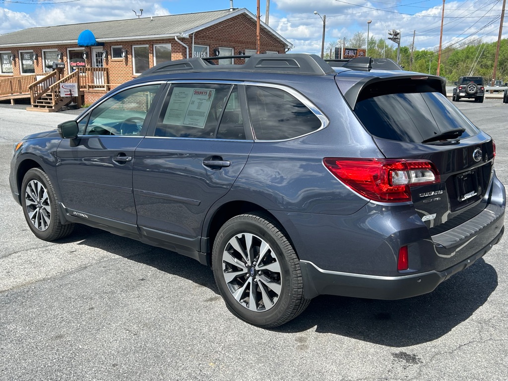 Photo 3 of this SUBARU OUTBACK