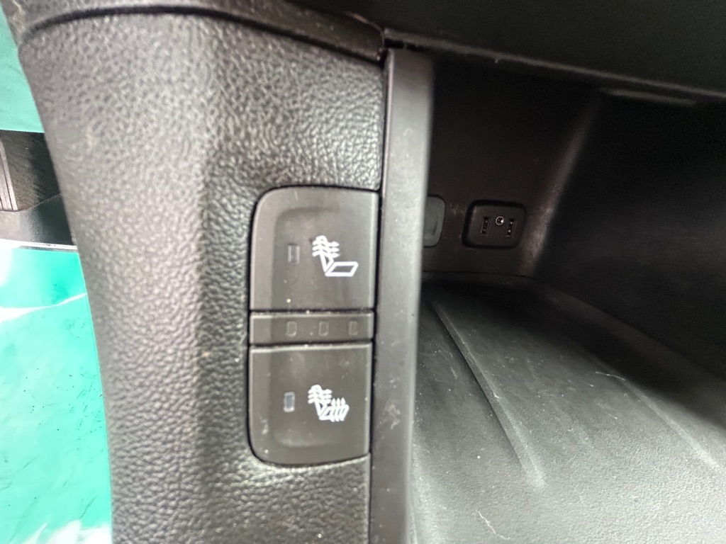 Photo 17 of this GMC ACADIA