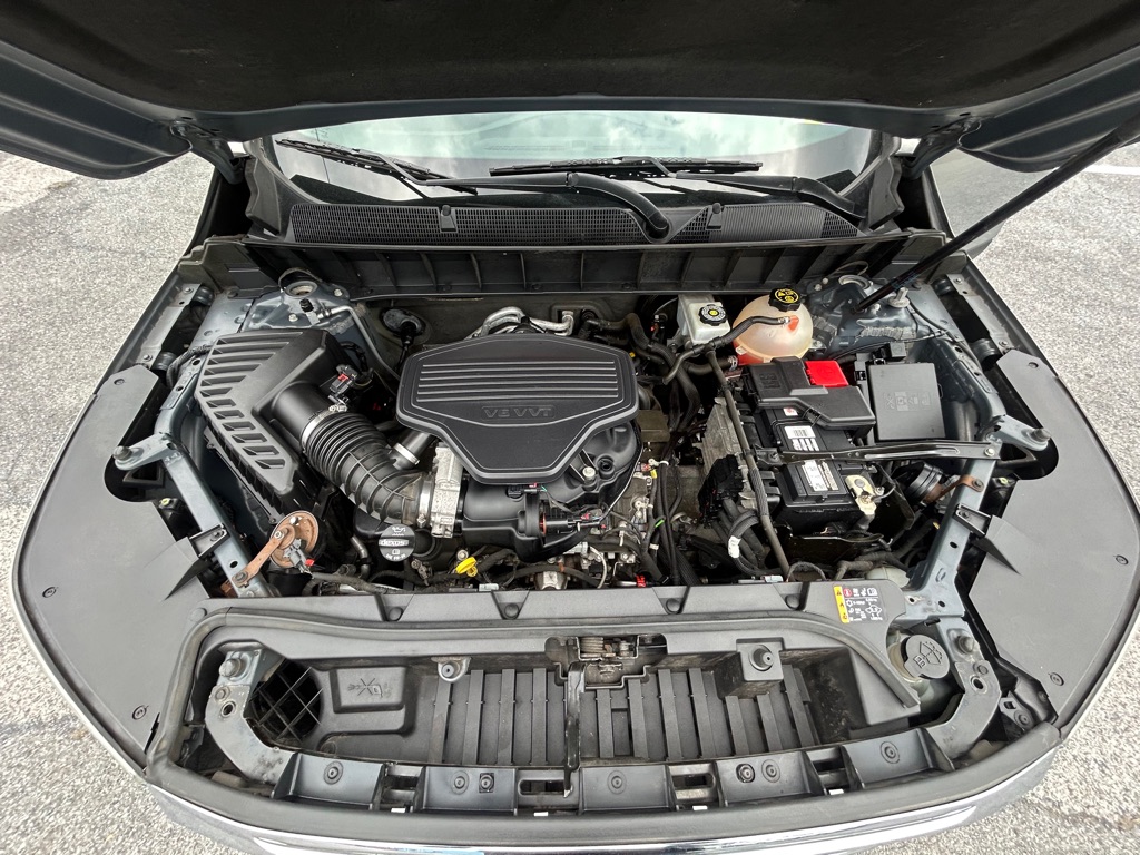 Photo 19 of this GMC ACADIA