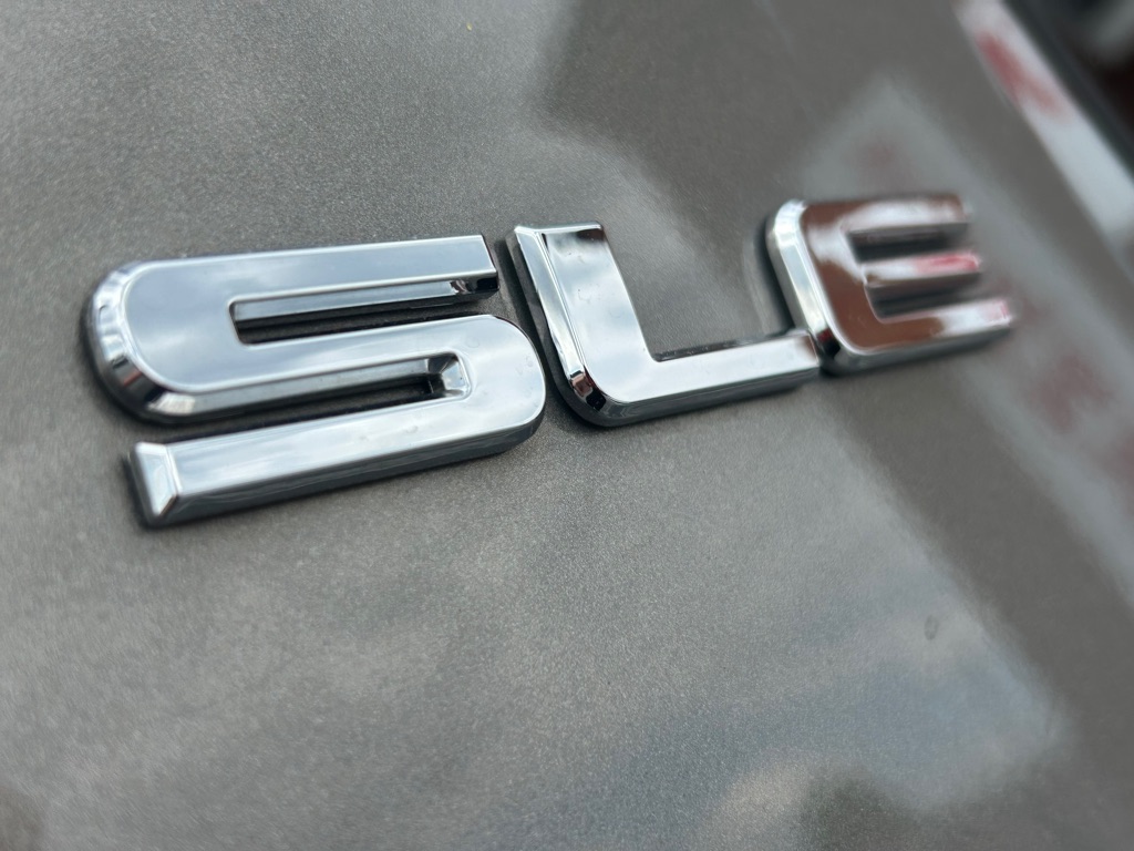 Photo 10 of this GMC ACADIA