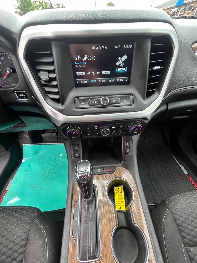 Photo 16 of this GMC ACADIA