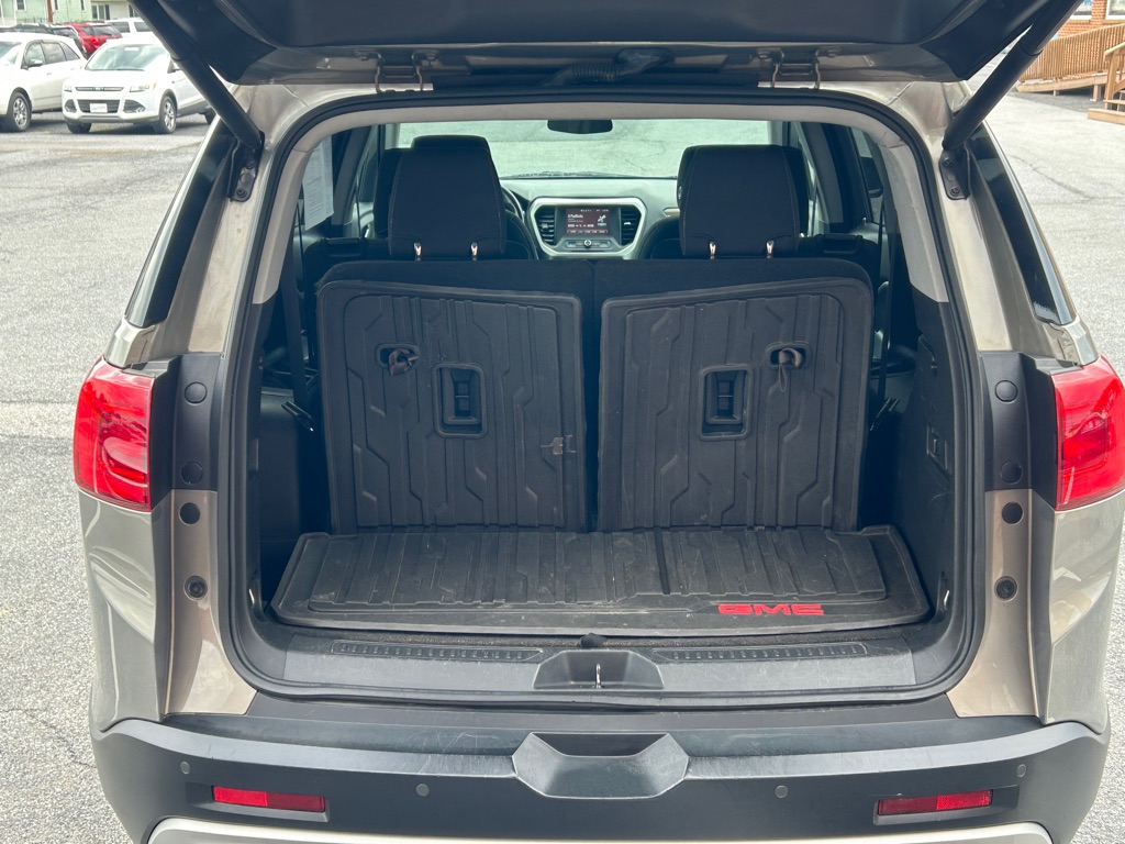 Photo 11 of this GMC ACADIA