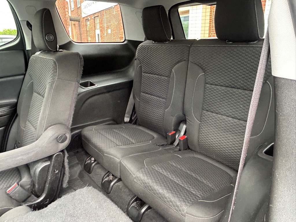 Photo 13 of this GMC ACADIA