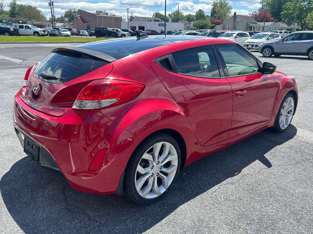 Photo 5 of this HYUNDAI VELOSTER