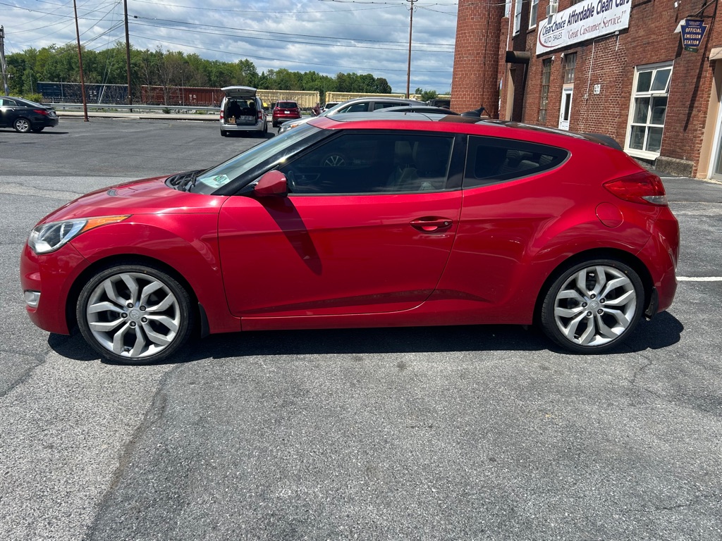 Photo 2 of this HYUNDAI VELOSTER