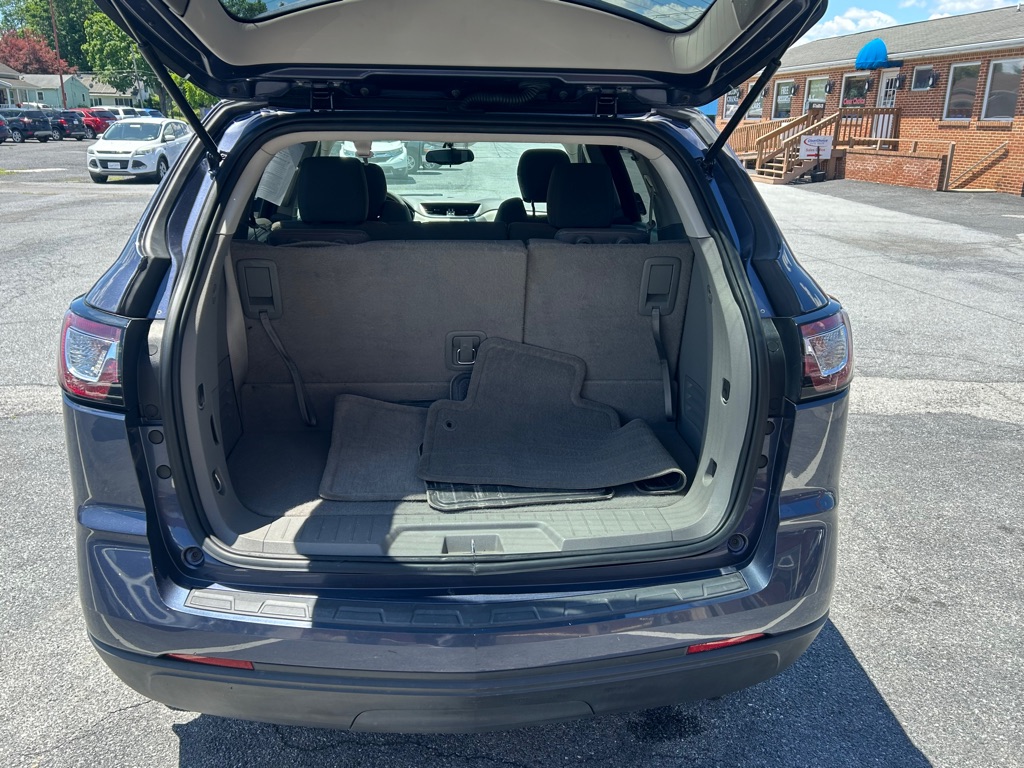 Photo 12 of this CHEVROLET TRAVERSE