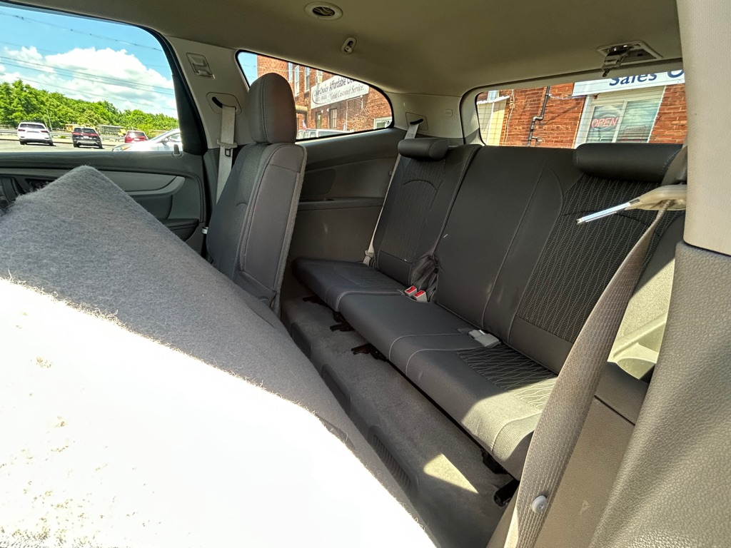 Photo 13 of this CHEVROLET TRAVERSE