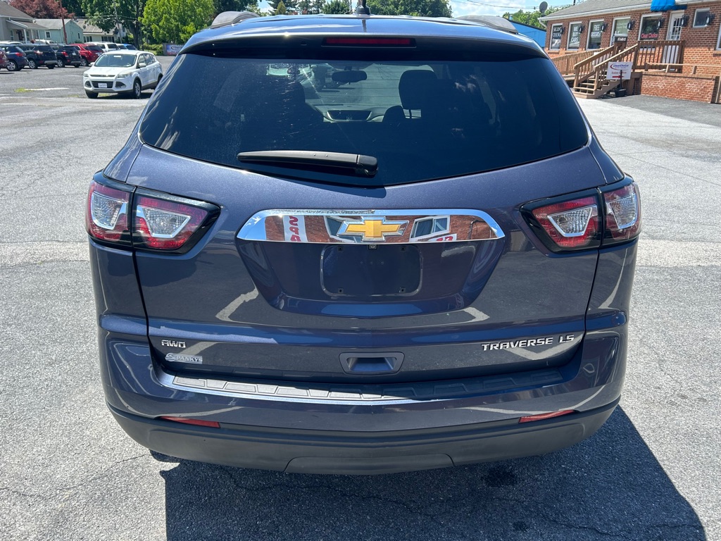 Photo 4 of this CHEVROLET TRAVERSE