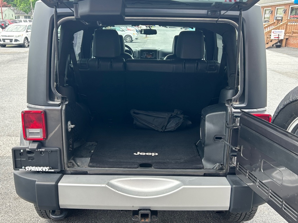 Photo 13 of this JEEP WRANGLER UNLIMI