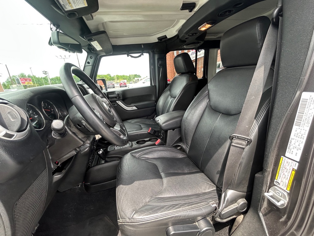 Photo 16 of this JEEP WRANGLER UNLIMI