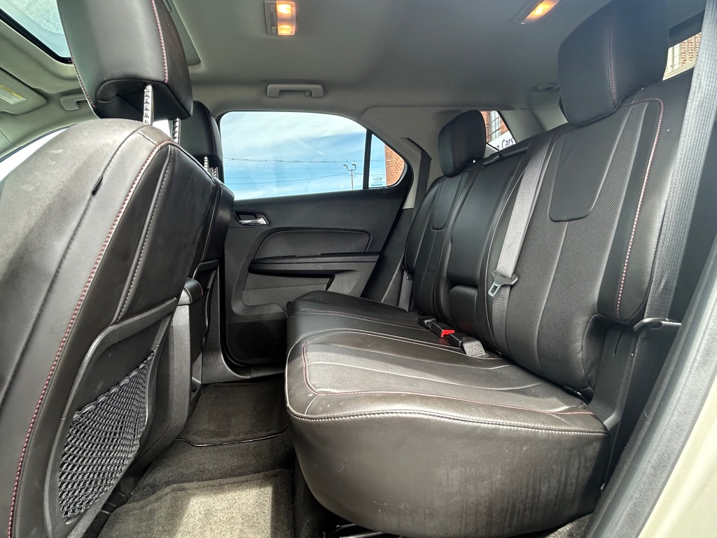 Photo 14 of this CHEVROLET EQUINOX