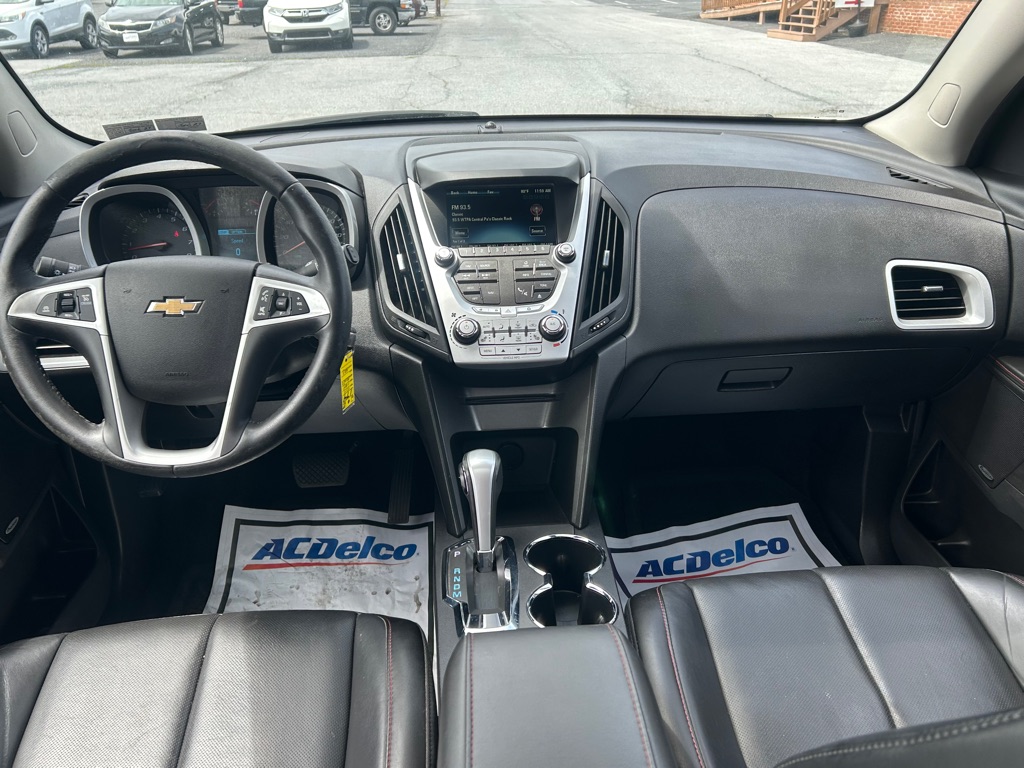 Photo 13 of this CHEVROLET EQUINOX