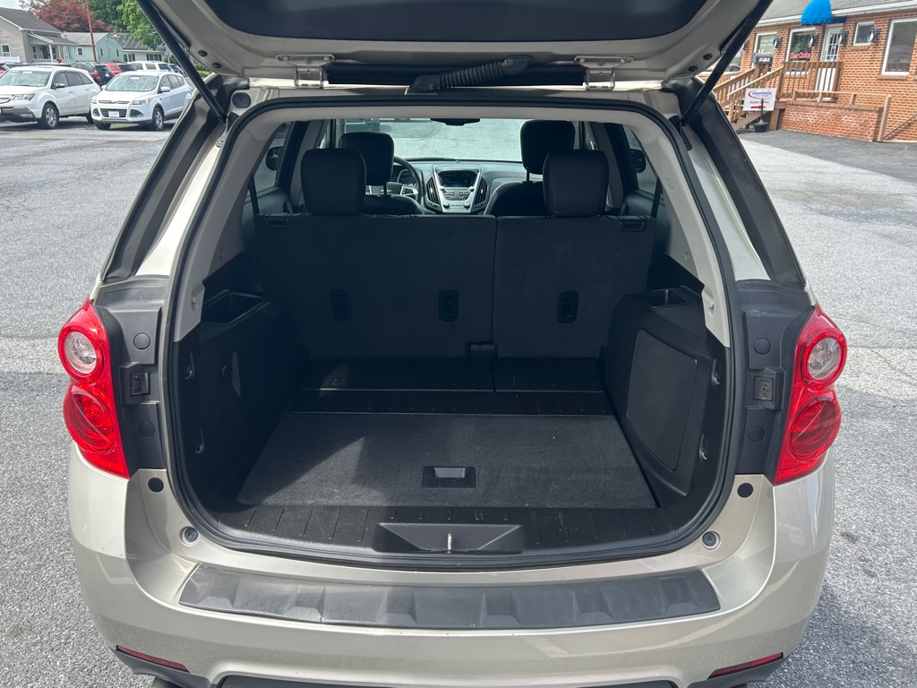 Photo 12 of this CHEVROLET EQUINOX