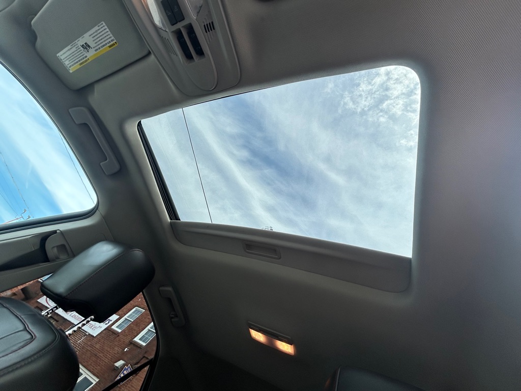 Photo 16 of this CHEVROLET EQUINOX