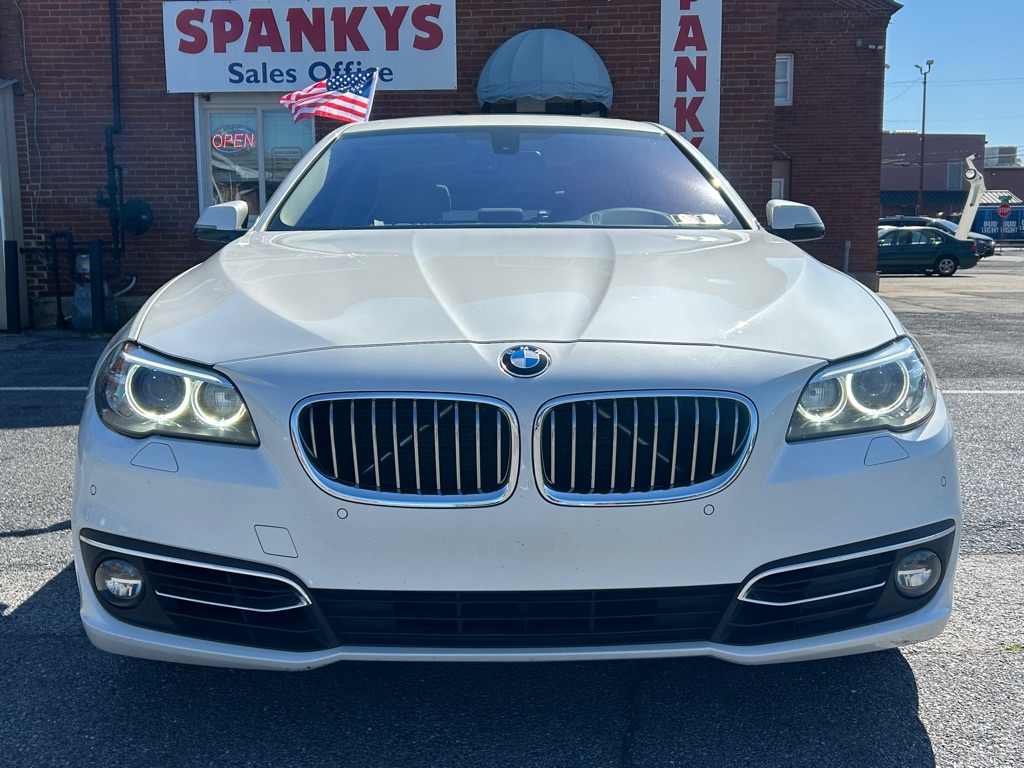 Photo 8 of this BMW 5 SERIES