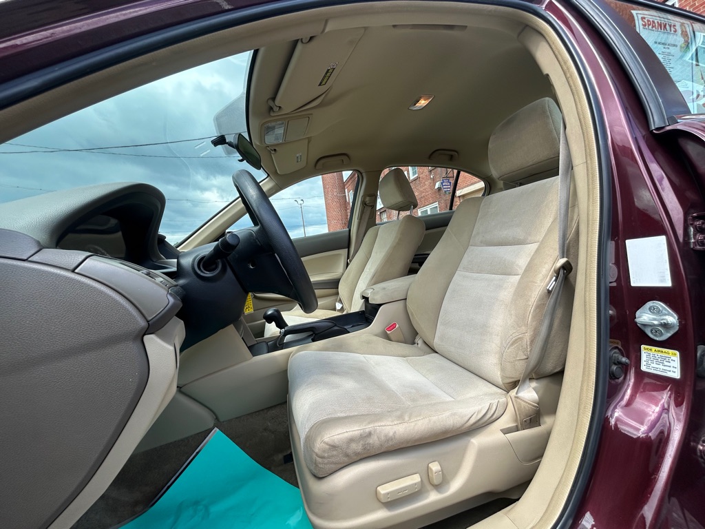 Photo 13 of this HONDA ACCORD