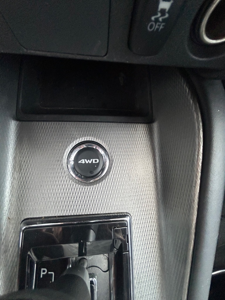 Photo 17 of this MITSUBISHI OUTLANDER SPORT