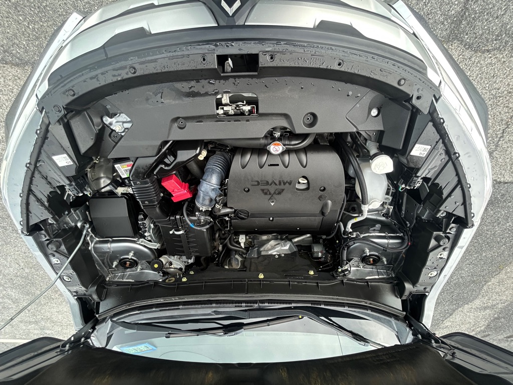 Photo 18 of this MITSUBISHI OUTLANDER SPORT