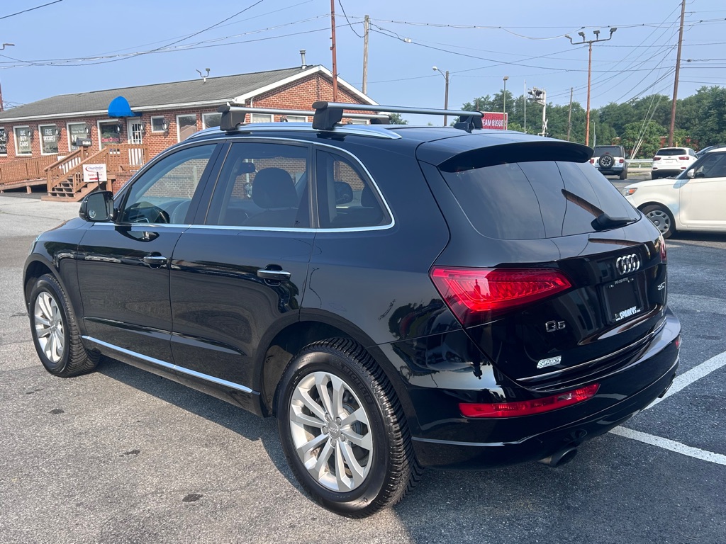 Photo 3 of this AUDI Q5