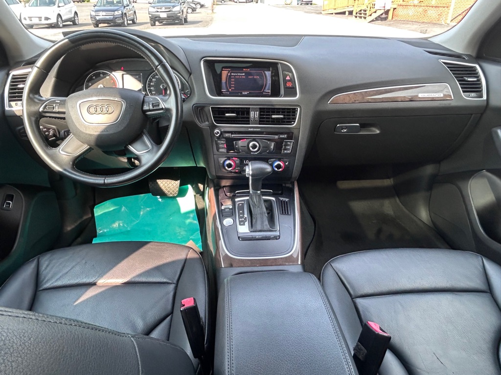 Photo 12 of this AUDI Q5