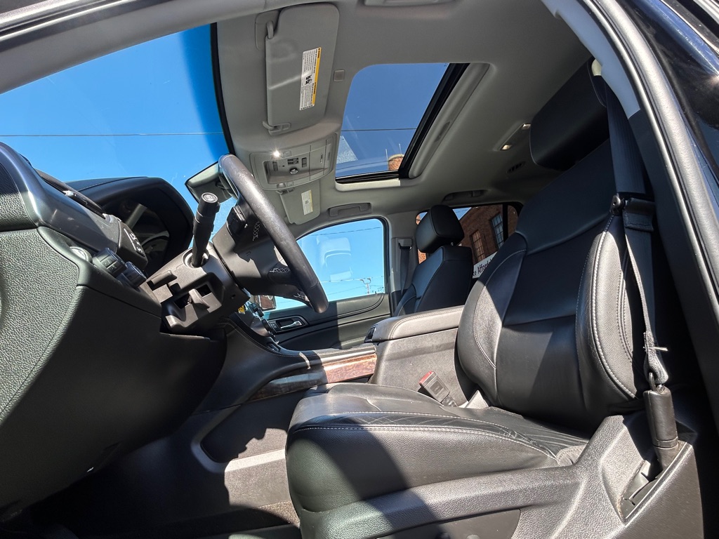 Photo 16 of this CHEVROLET TAHOE