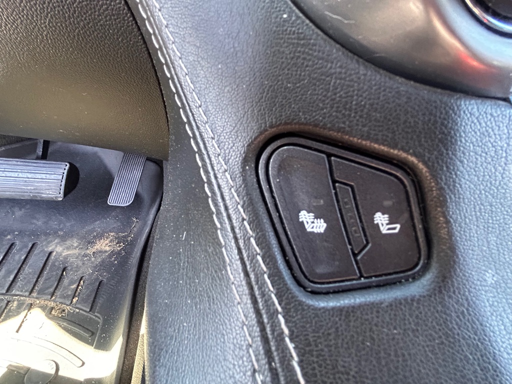 Photo 20 of this CHEVROLET TAHOE